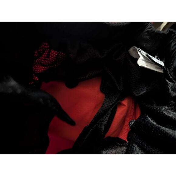 Mens Nike Swim Trunks Red Black Mesh Lined Board Shorts Size L - Picture 7 of 7